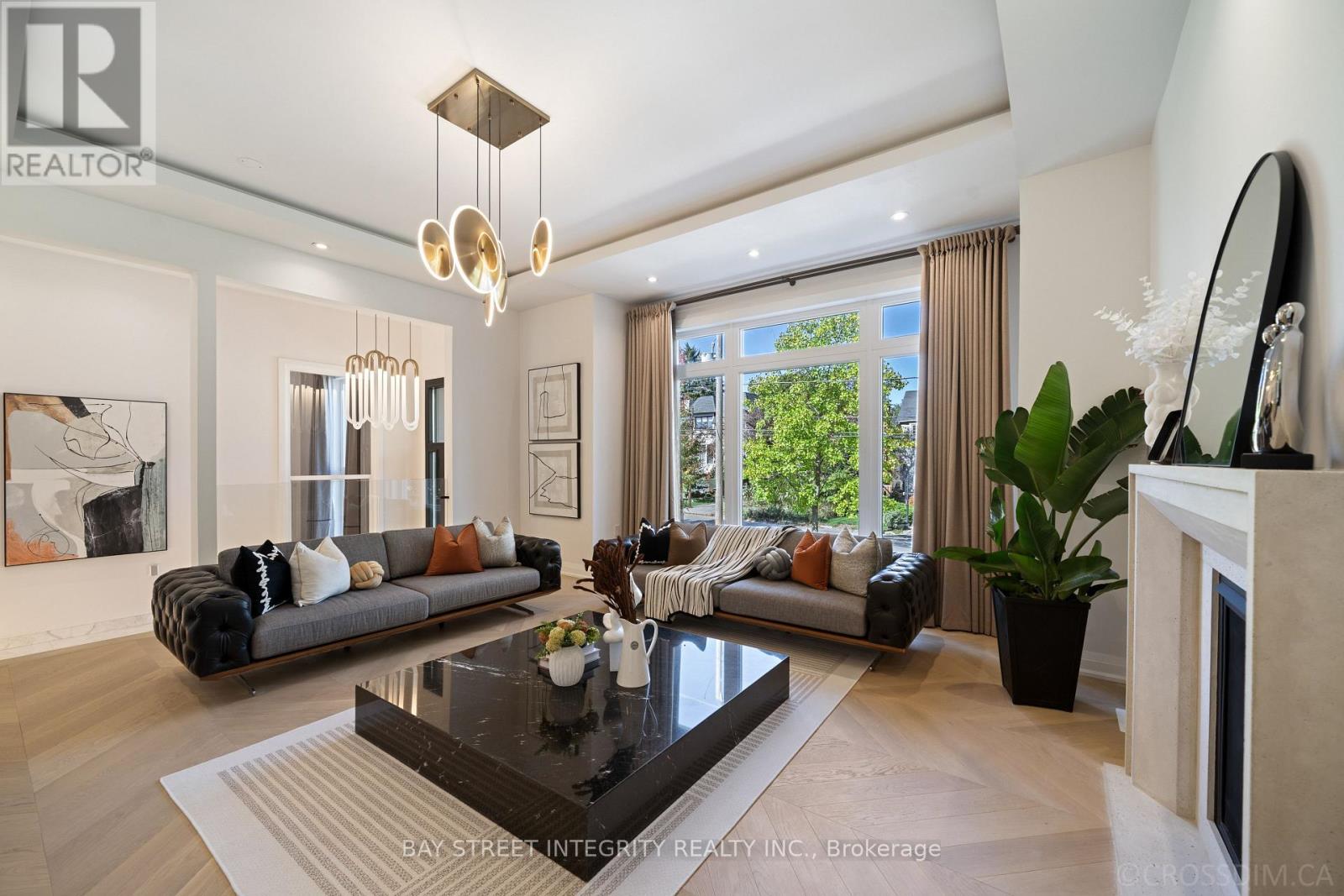 207 Ellerslie Avenue, Toronto, Ontario  M2N 1Y3 - Photo 8 - C12459839