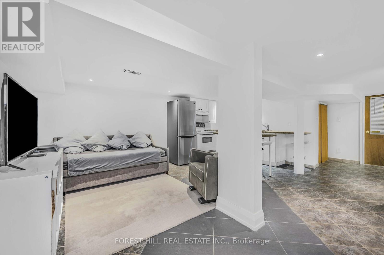 183 Wychwood Avenue, Toronto, Ontario  M6C 2T4 - Photo 16 - C12459866