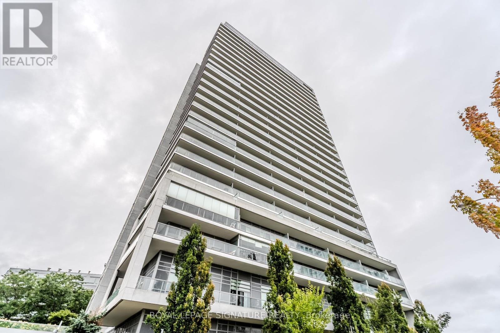 1901 - 30 HERONS HILL WAY, Toronto, Ontario
