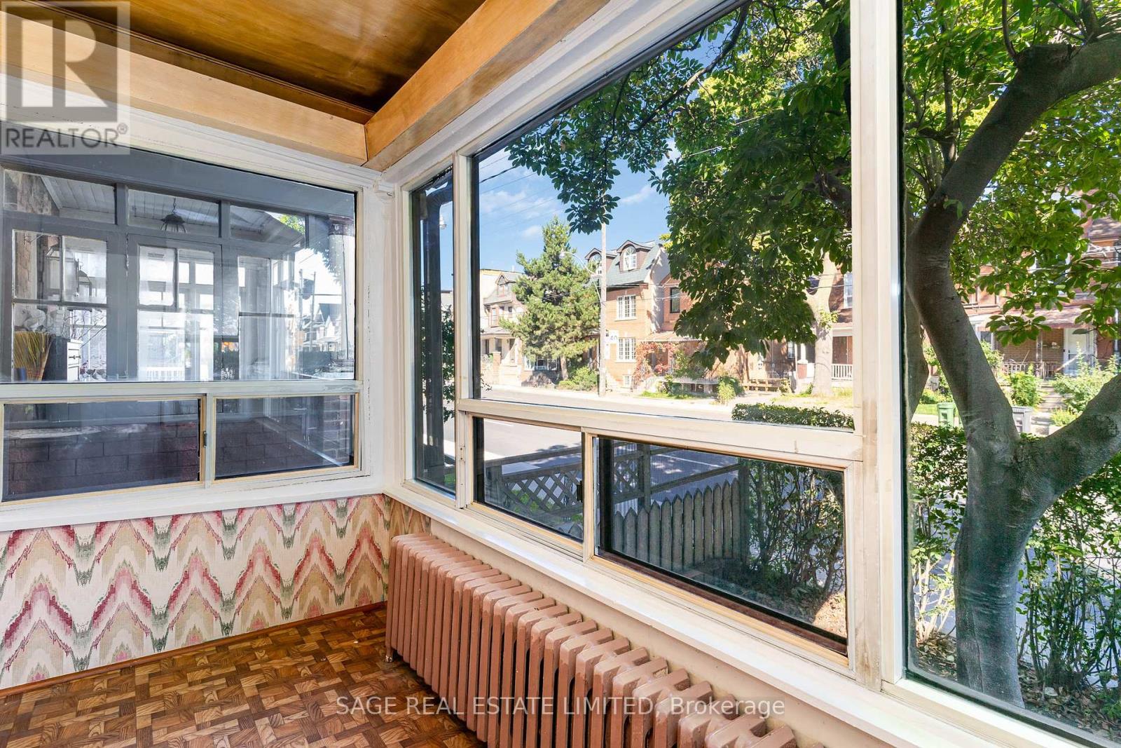 Main - 604 Ossington Avenue, Toronto, Ontario  M6G 3T5 - Photo 12 - C12459882