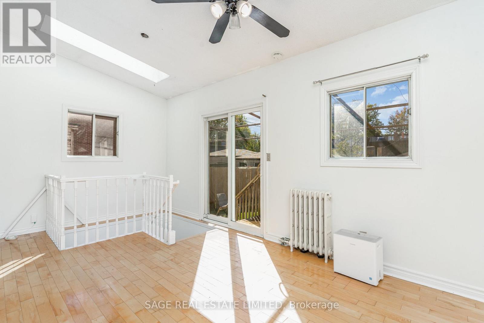 Main - 604 Ossington Avenue, Toronto, Ontario  M6G 3T5 - Photo 17 - C12459882
