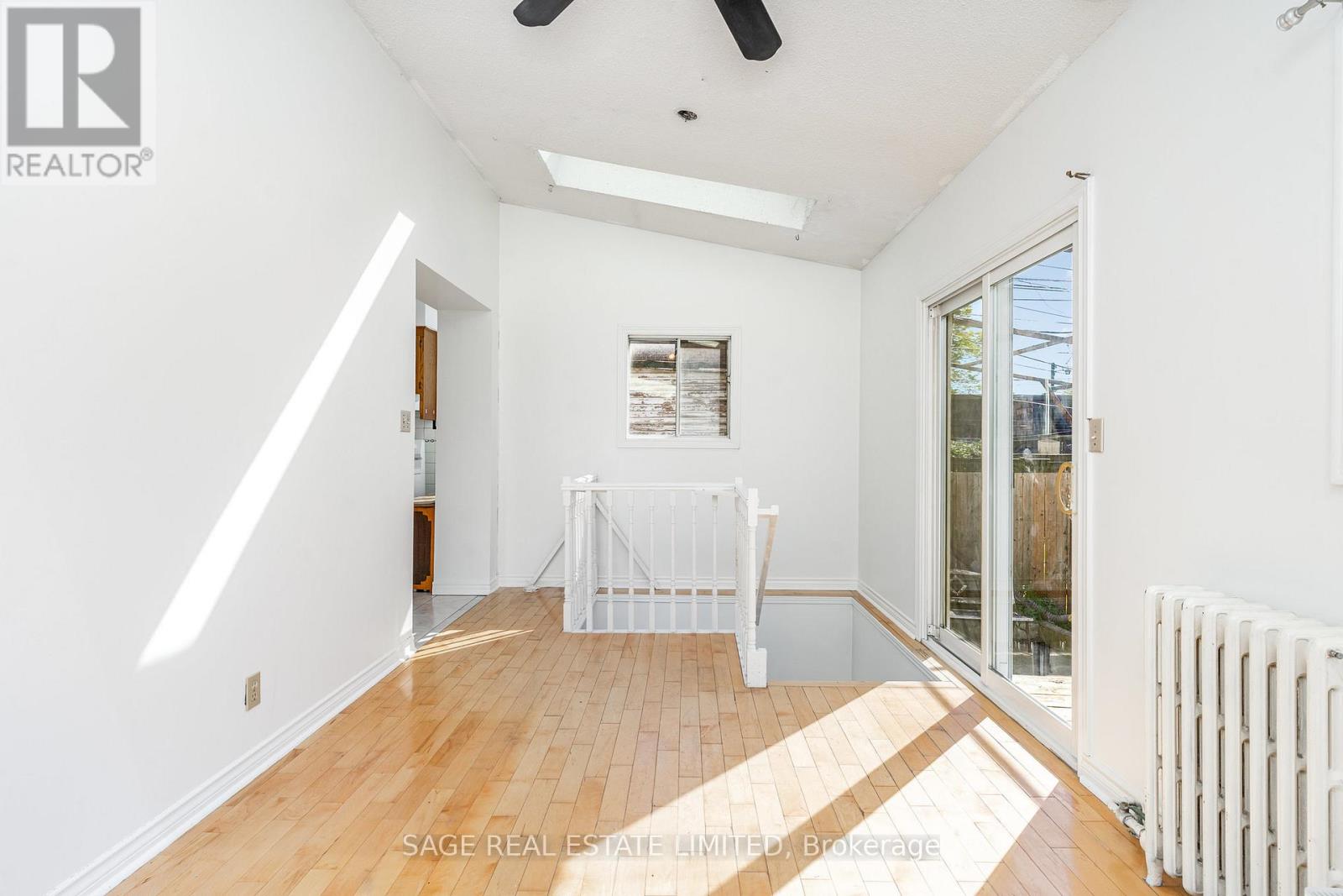 Main - 604 Ossington Avenue, Toronto, Ontario  M6G 3T5 - Photo 18 - C12459882