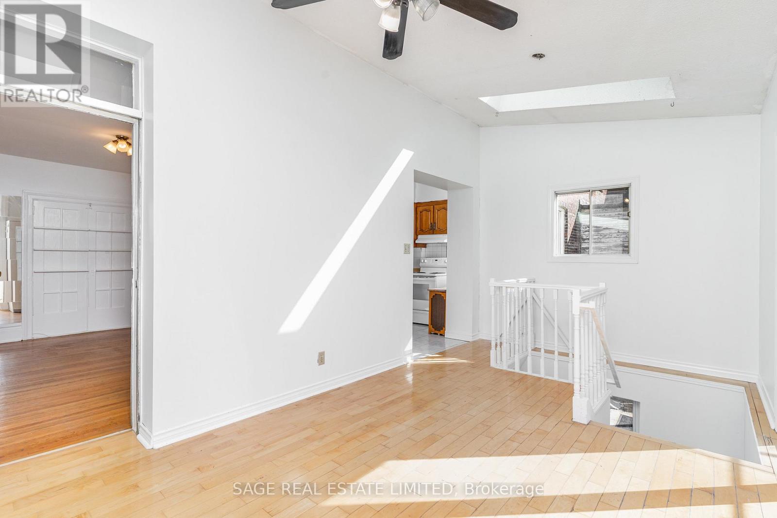 Main - 604 Ossington Avenue, Toronto, Ontario  M6G 3T5 - Photo 19 - C12459882