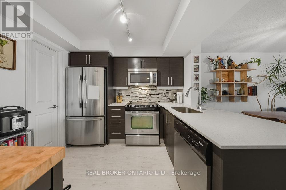 2001 - 125 Western Battery Road, Toronto, Ontario  M6K 3R8 - Photo 7 - C12459887