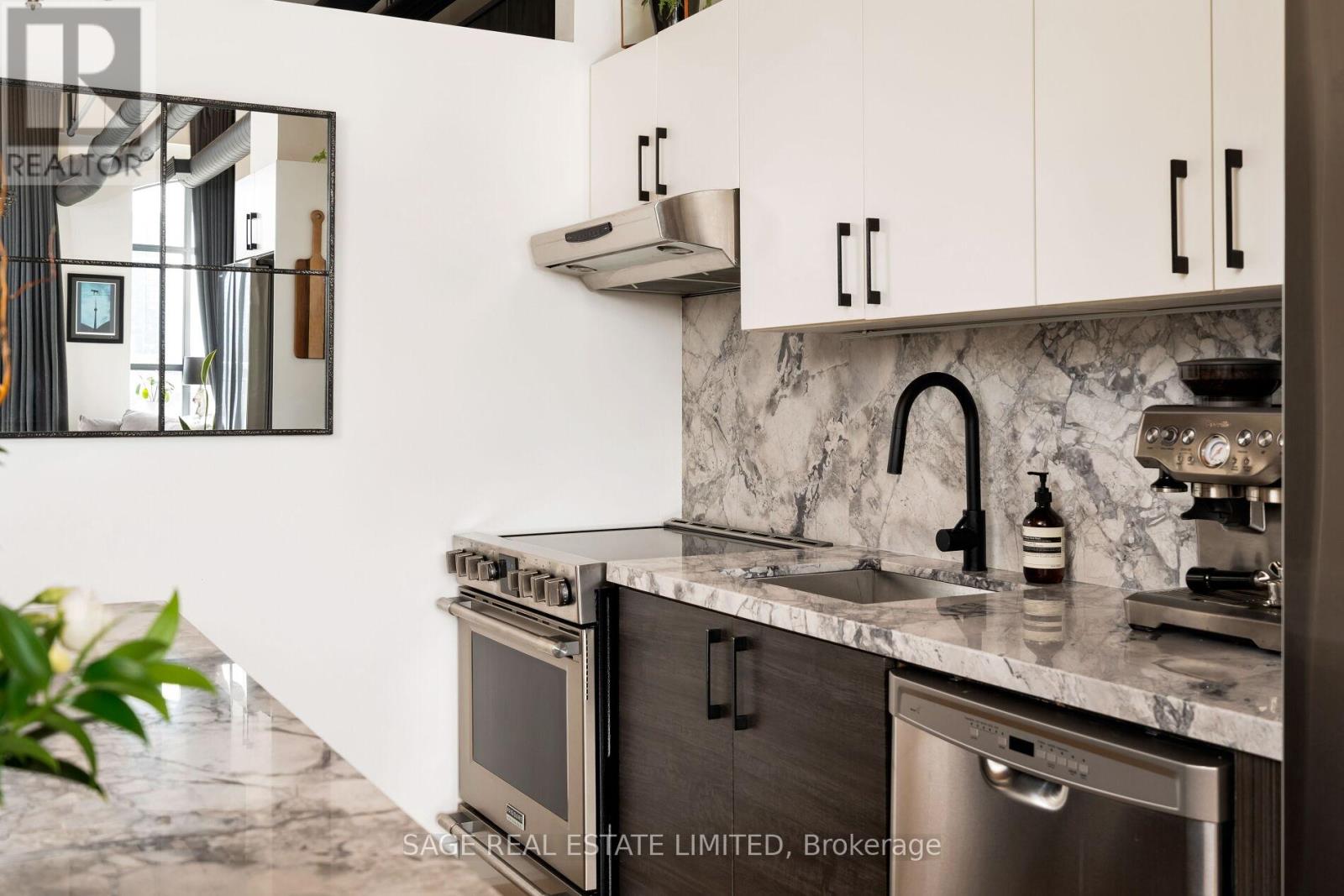 407 - 993 Queen Street W, Toronto, Ontario  M6J 1H2 - Photo 14 - C12459901