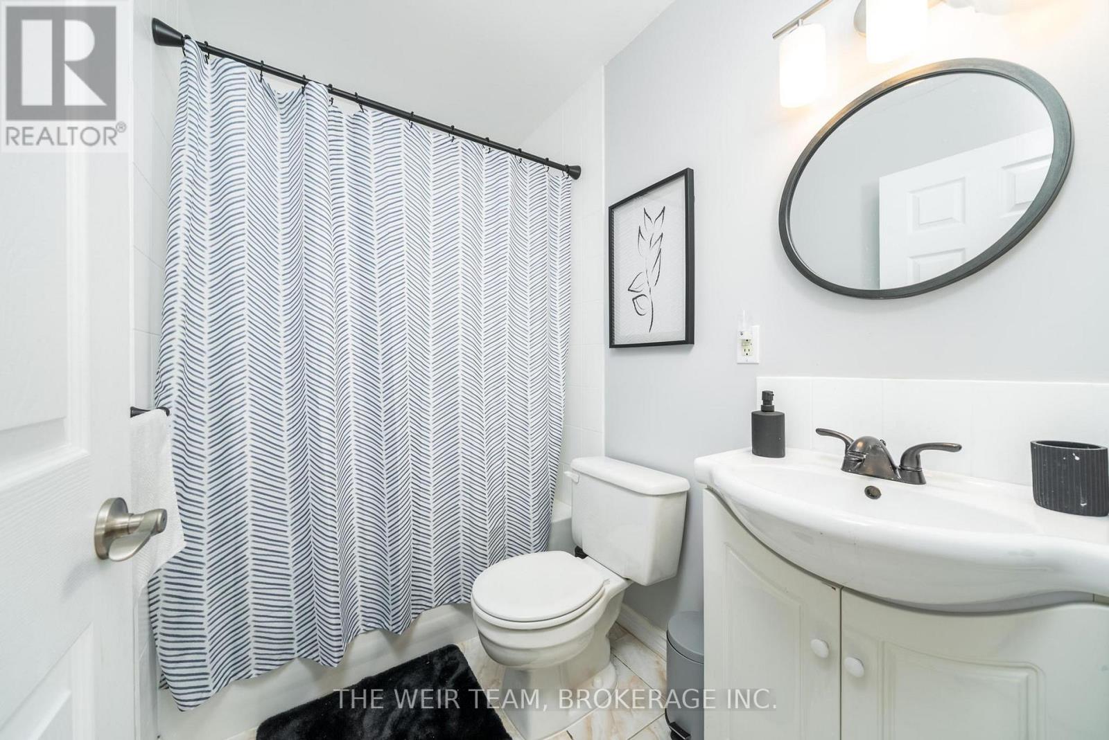 157 Ferris Road, Toronto, Ontario  M4B 1G7 - Photo 31 - E12459782
