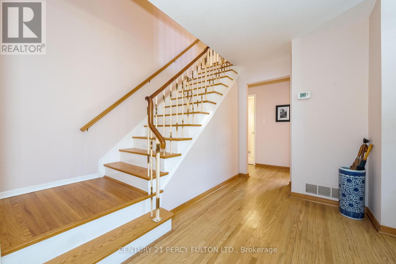 14 Farmington Crescent, Toronto, Ontario  M1S 1G1 - Photo 2 - E12459905