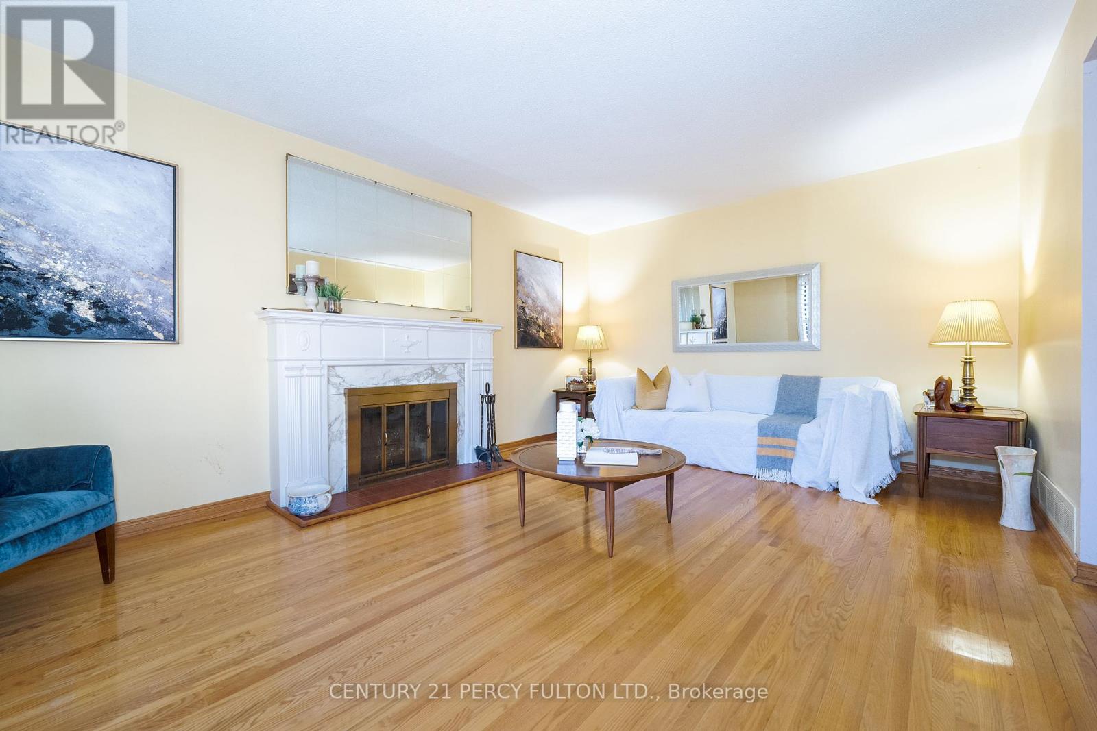 14 Farmington Crescent, Toronto, Ontario  M1S 1G1 - Photo 4 - E12459905