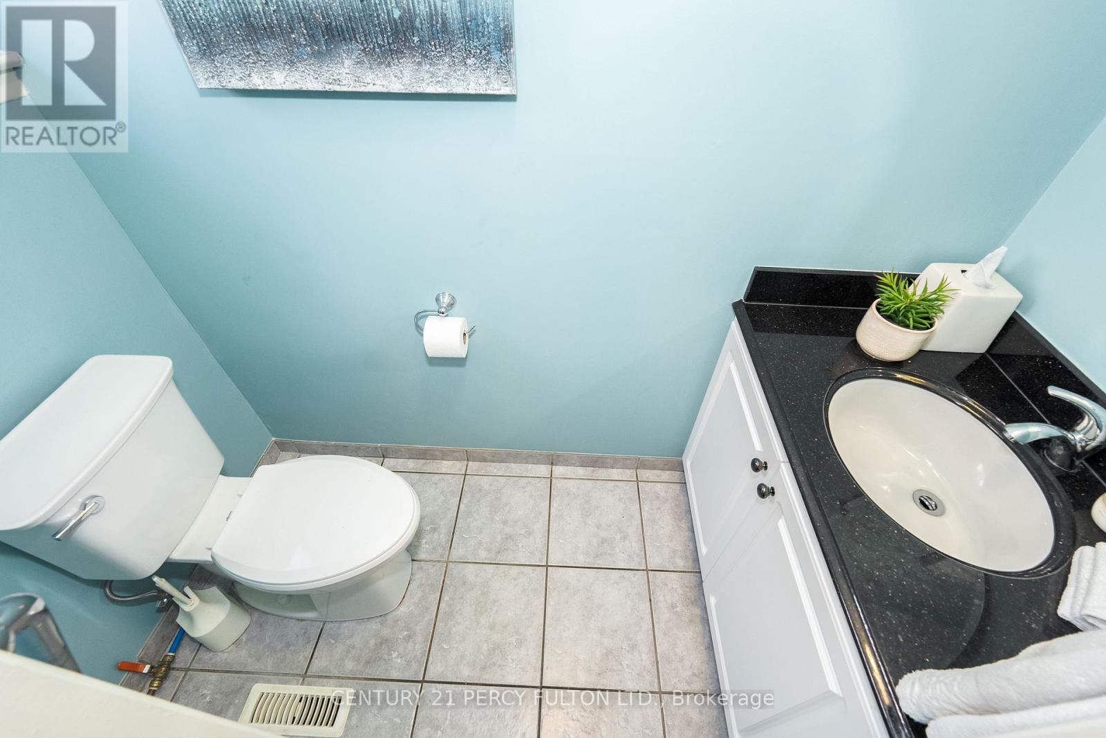14 Farmington Crescent, Toronto, Ontario  M1S 1G1 - Photo 7 - E12459905