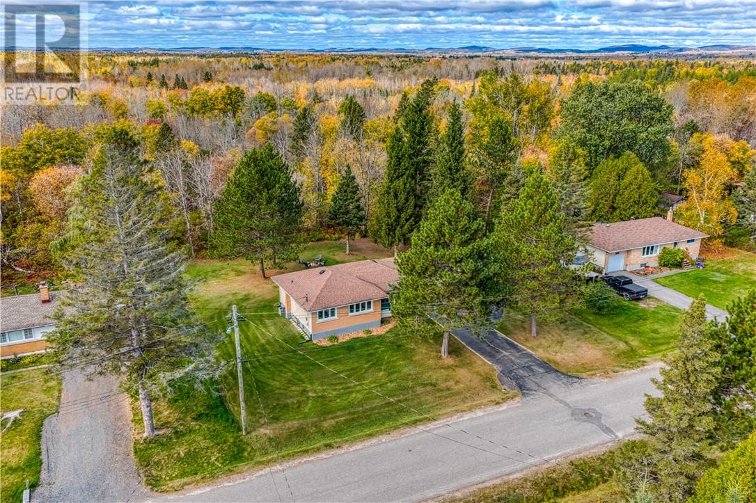 3649 Suzanne Street, Val Caron, Ontario  P3N 1H1 - Photo 39 - 2125156