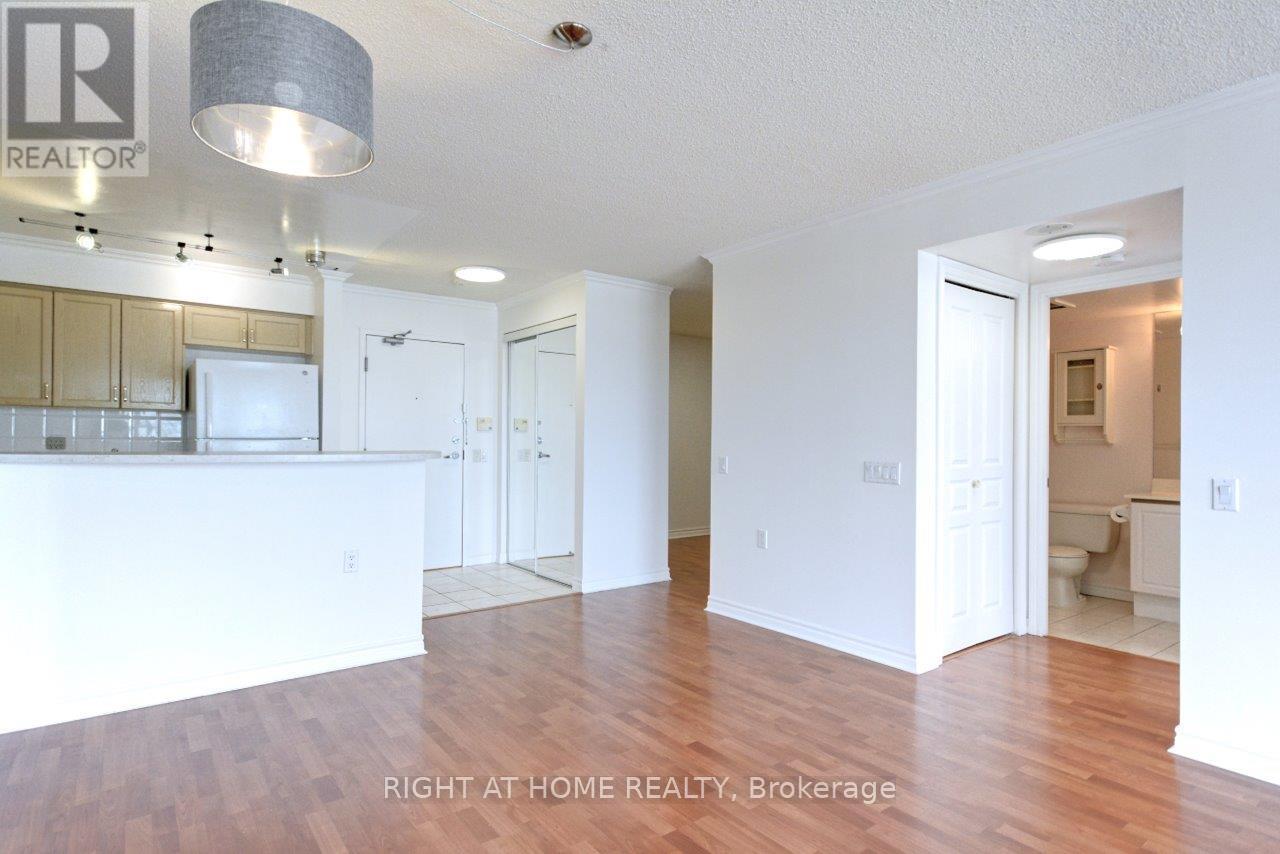 615 - 9015 Leslie Street, Richmond Hill, Ontario  L4B 4J8 - Photo 4 - N12459752