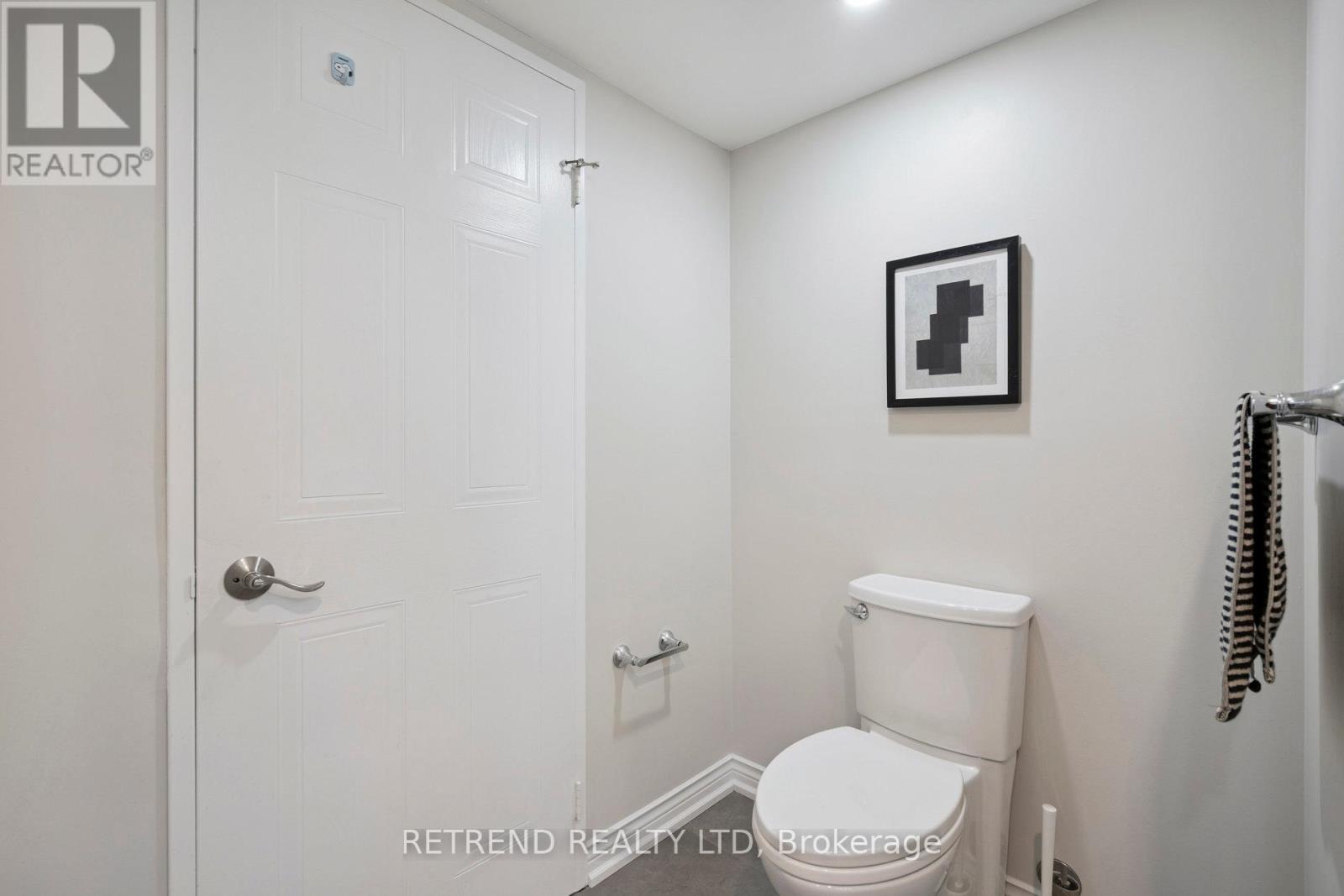 826 - 32 Clarissa Drive, Richmond Hill, Ontario  L4C 9R7 - Photo 20 - N12459766