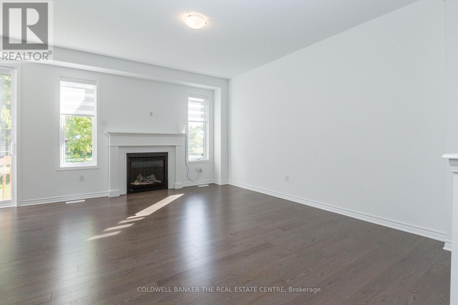 550 Mika Street, Innisfil, Ontario  L9S 0S3 - Photo 9 - N12459781