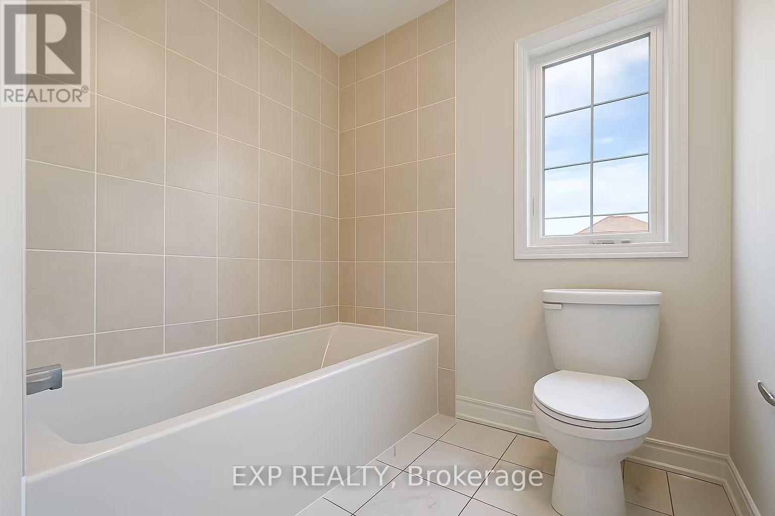 9 Kenneth Appleton Avenue, Richmond Hill, Ontario  L4B 3X9 - Photo 11 - N12459788