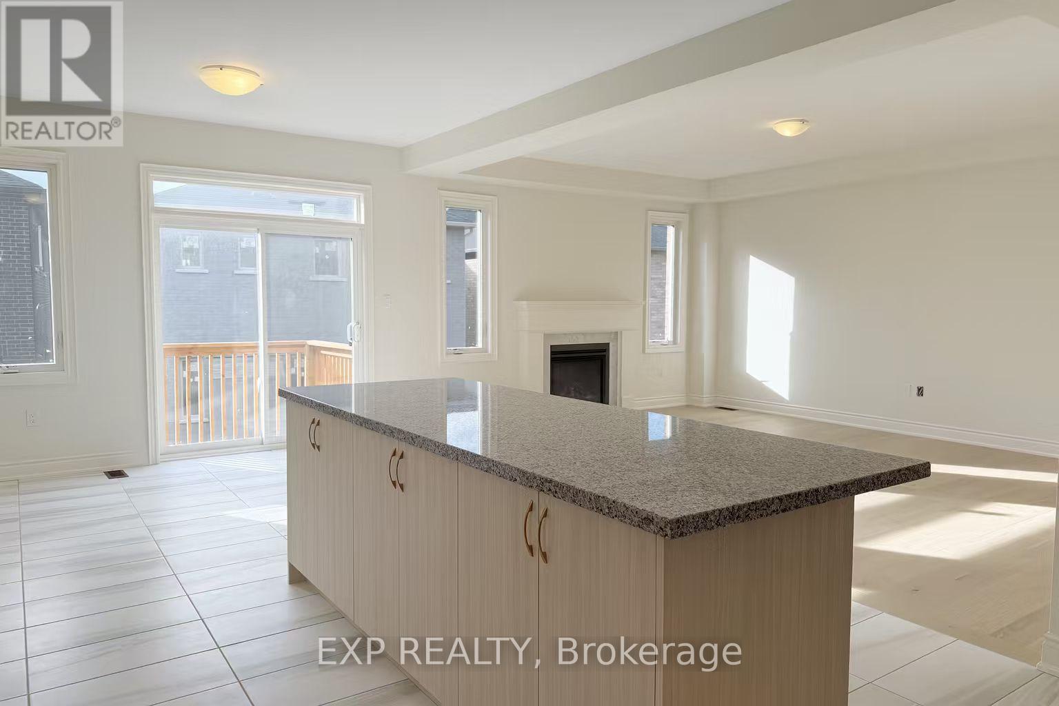 9 Kenneth Appleton Avenue, Richmond Hill, Ontario  L4B 3X9 - Photo 4 - N12459788