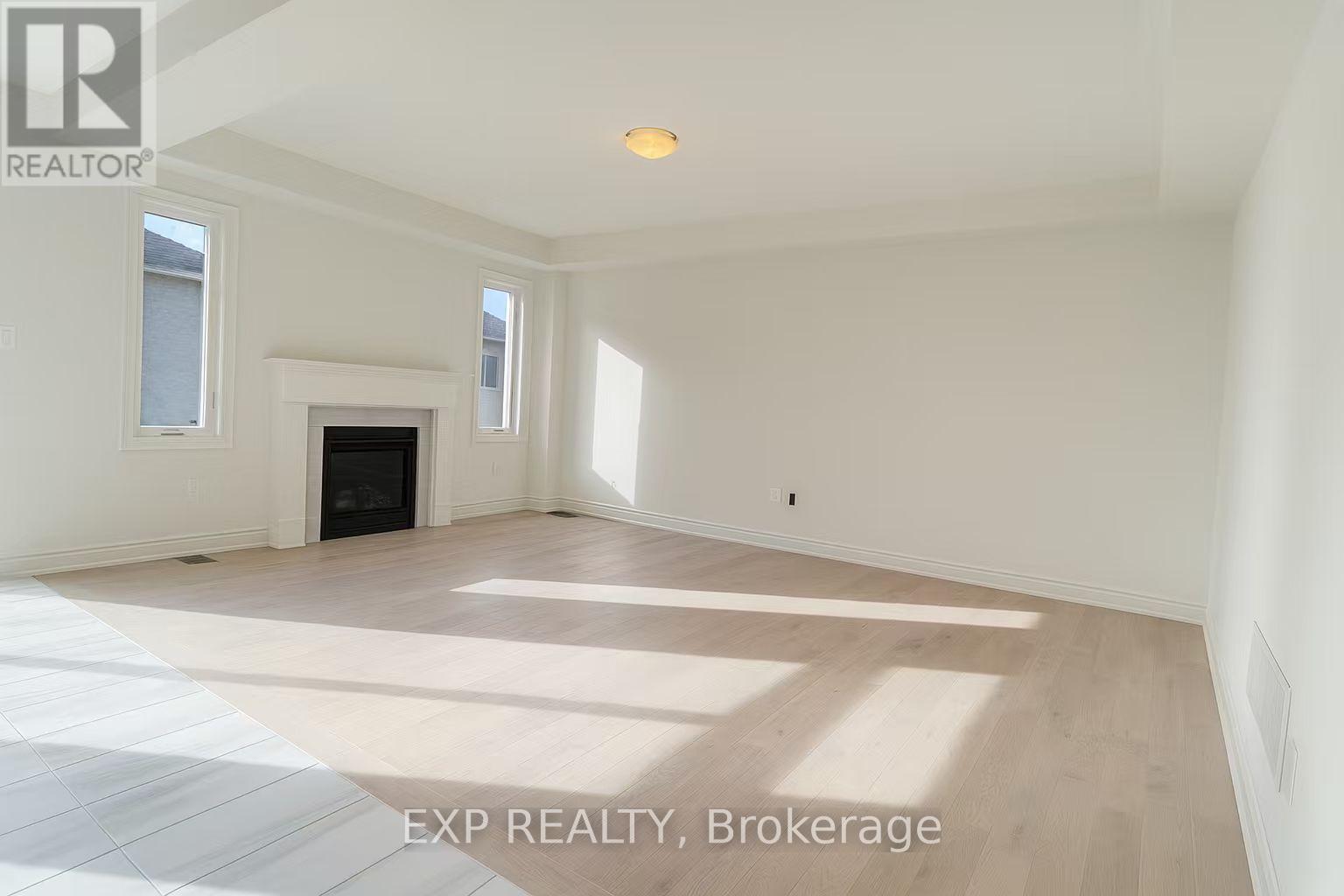 9 Kenneth Appleton Avenue, Richmond Hill, Ontario  L4B 3X9 - Photo 5 - N12459788