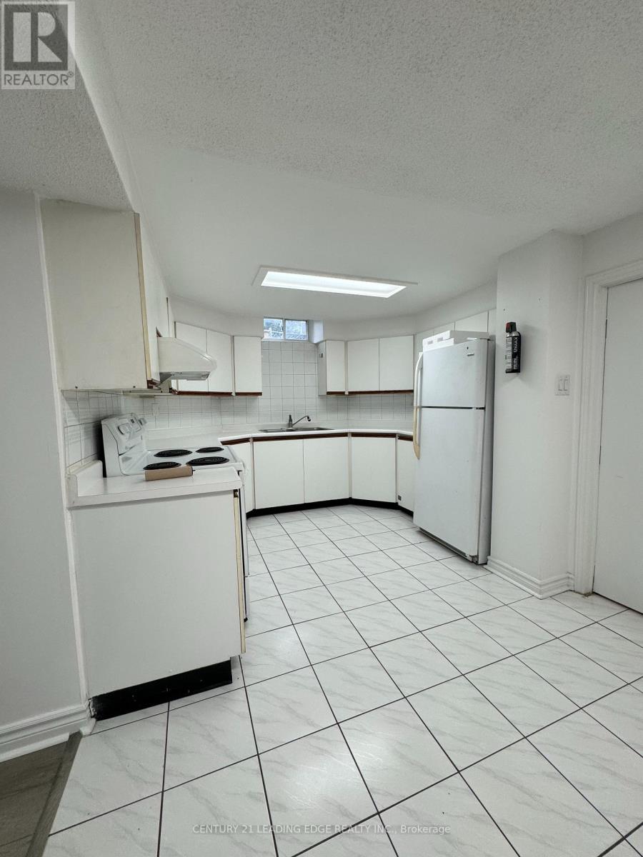 Bsmt - 18 Coleraine Avenue, Markham, Ontario  L3S 2L7 - Photo 7 - N12459791