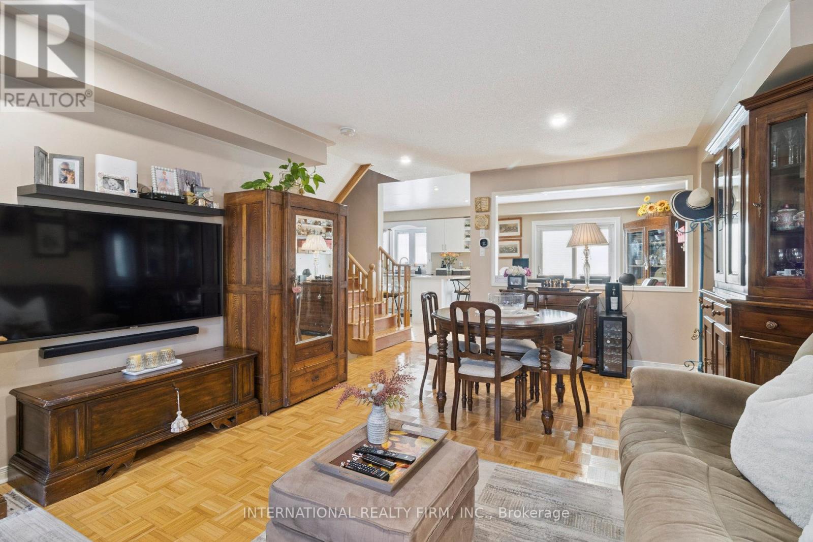 76 Timberwolf Crescent, Vaughan, Ontario  L4H 2W1 - Photo 10 - N12459823