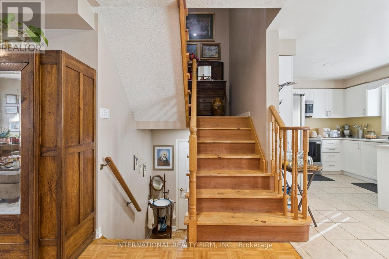 76 Timberwolf Crescent, Vaughan, Ontario  L4H 2W1 - Photo 21 - N12459823