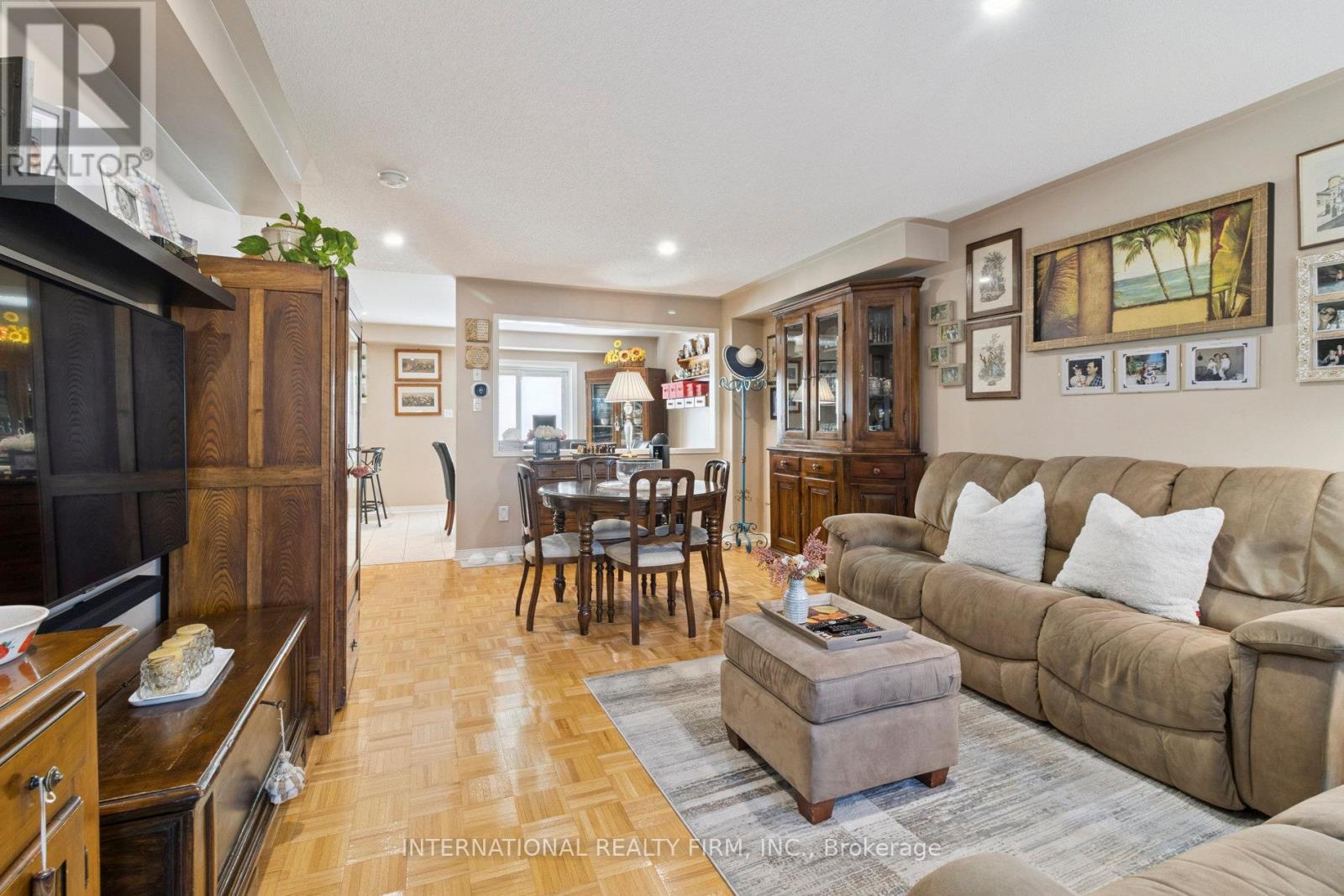 76 Timberwolf Crescent, Vaughan, Ontario  L4H 2W1 - Photo 8 - N12459823