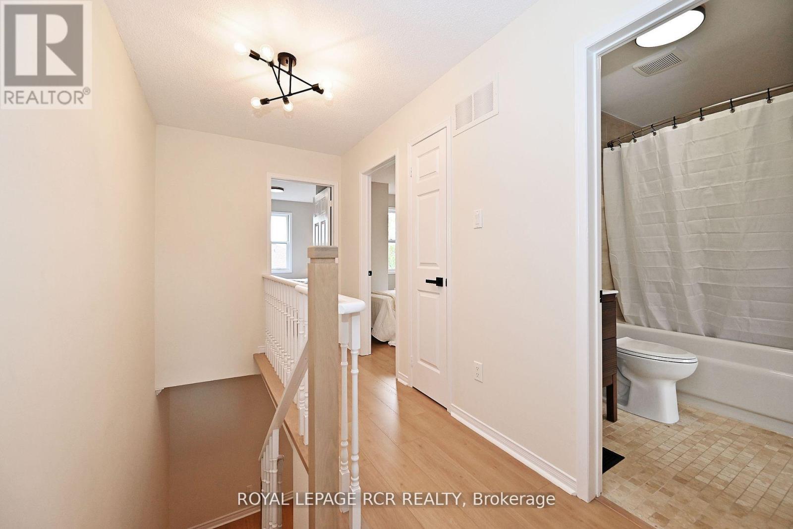 28 Wyatt Lane, Aurora, Ontario  L4G 7E4 - Photo 17 - N12459827