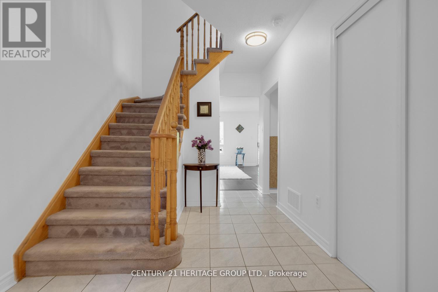 431 Carruthers Avenue, Newmarket, Ontario  L3X 2C1 - Photo 20 - N12459830