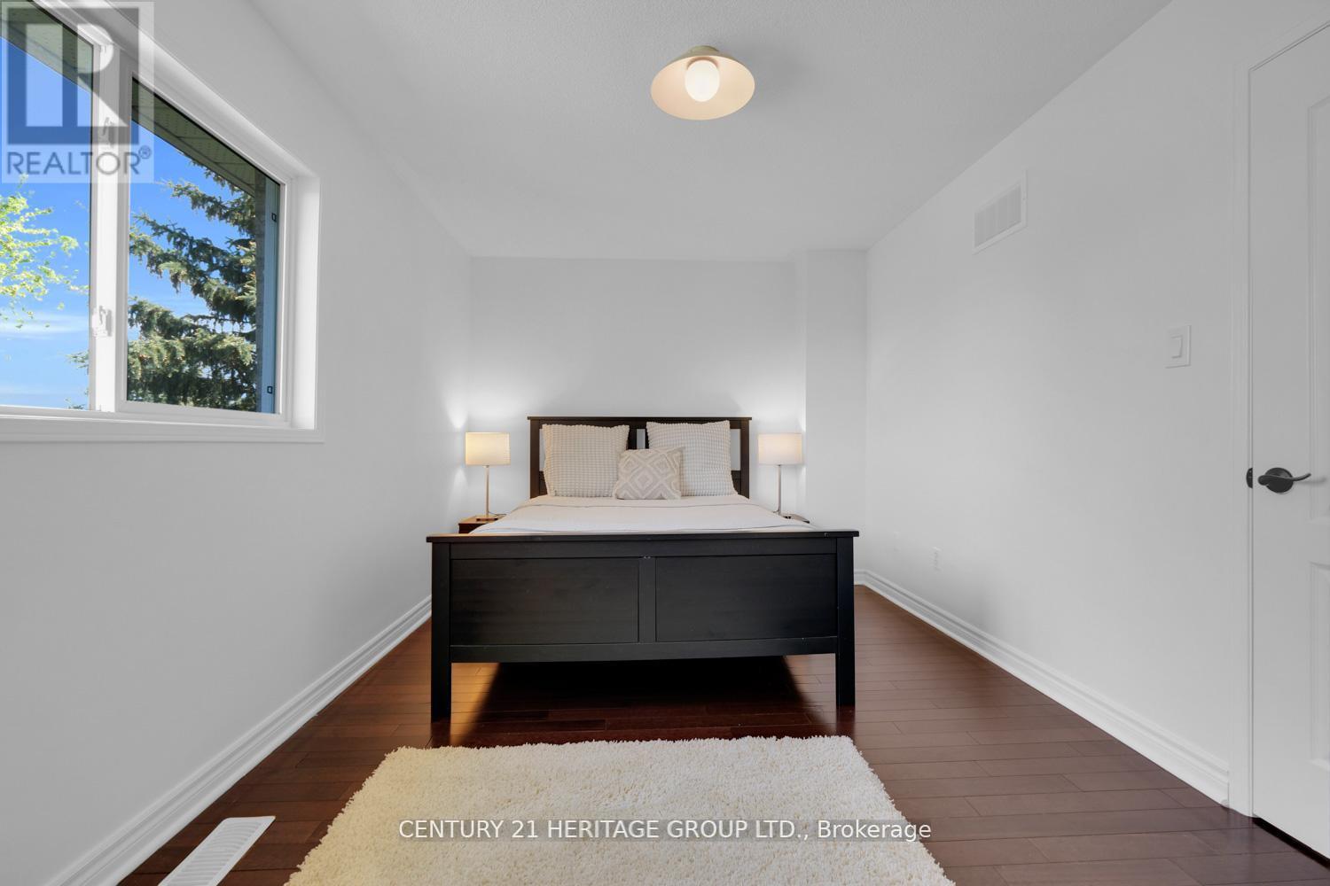 431 Carruthers Avenue, Newmarket, Ontario  L3X 2C1 - Photo 26 - N12459830