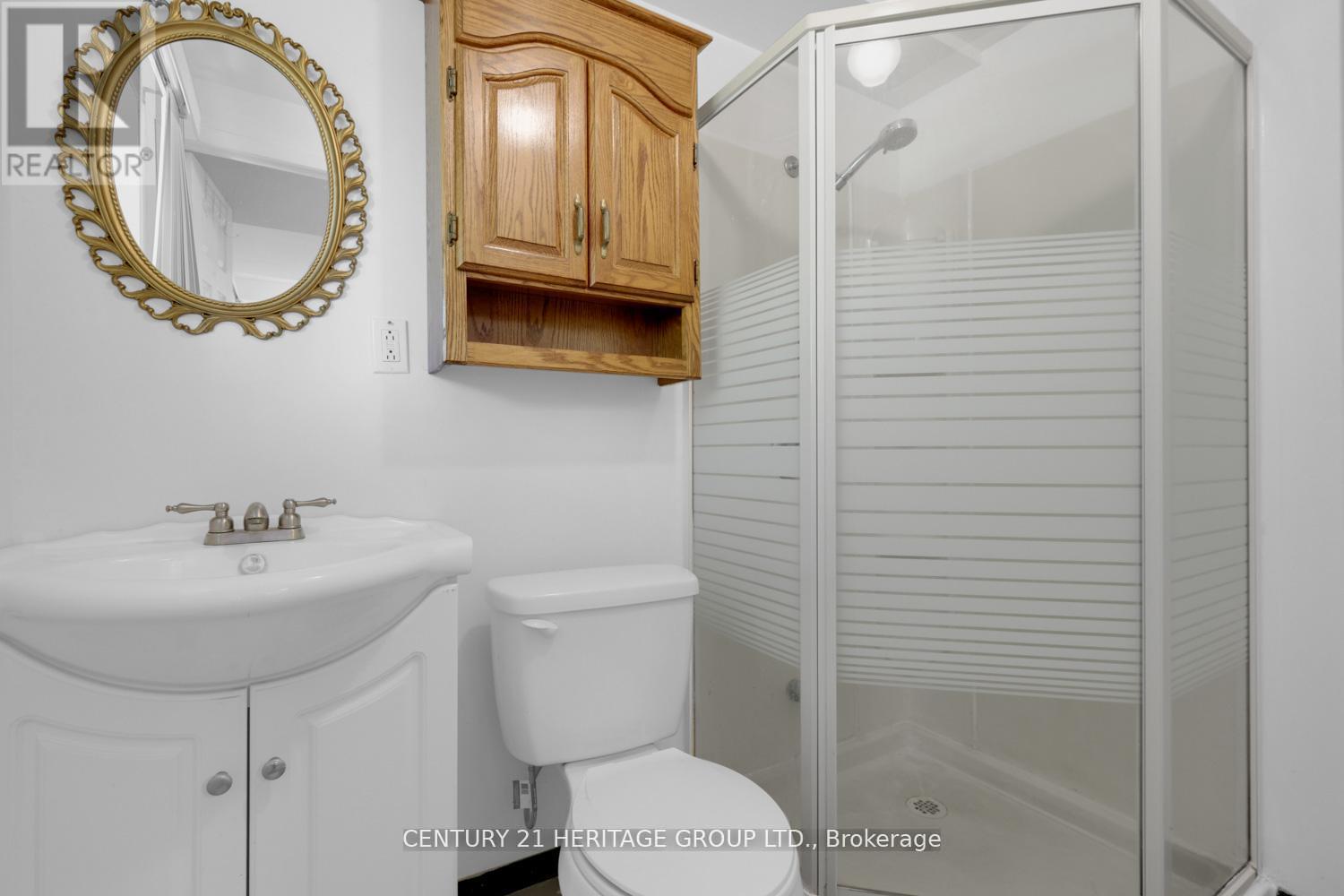 431 Carruthers Avenue, Newmarket, Ontario  L3X 2C1 - Photo 40 - N12459830