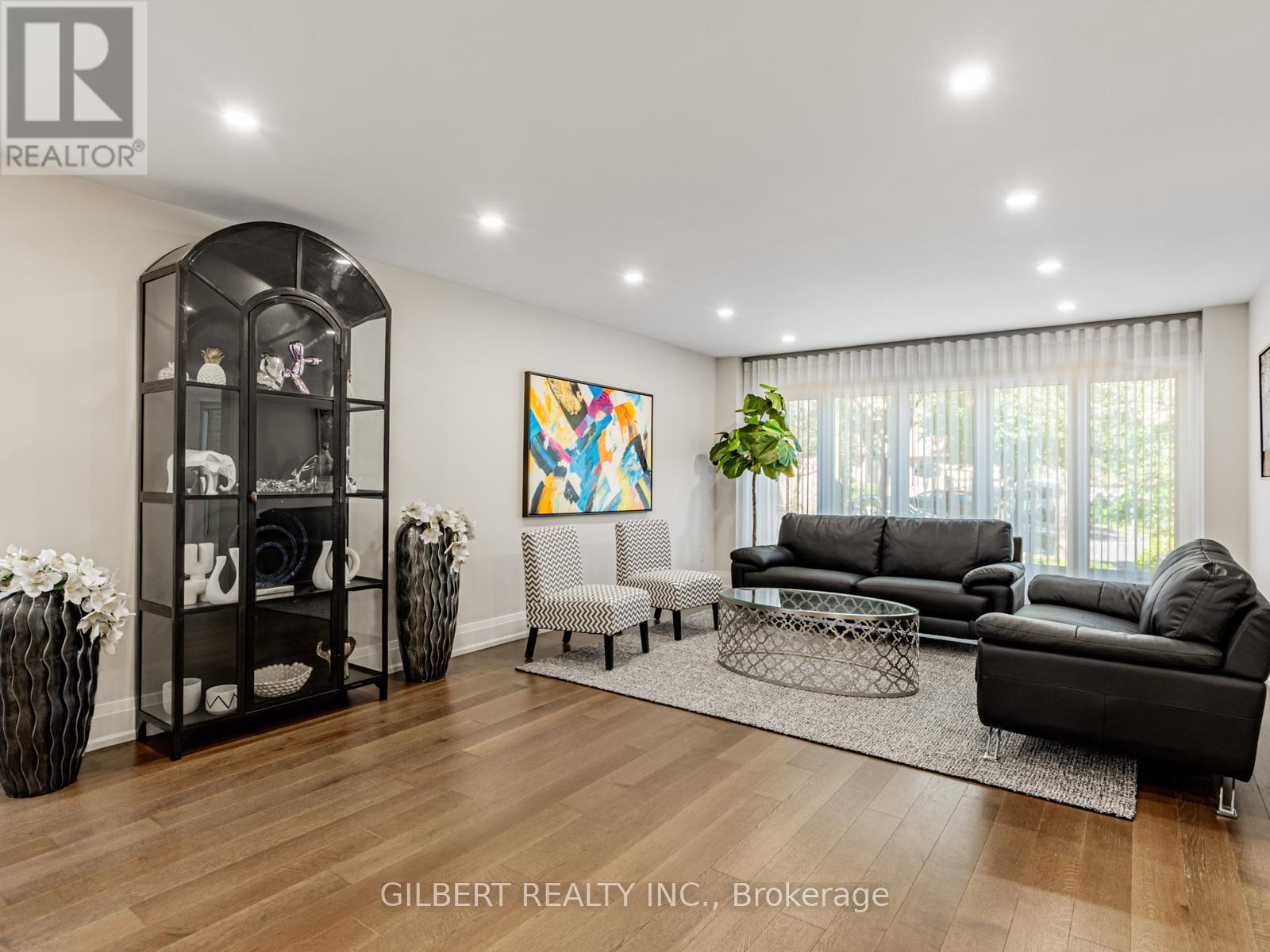 5 Lunau Lane, Markham, Ontario  L3T 5N1 - Photo 3 - N12459835