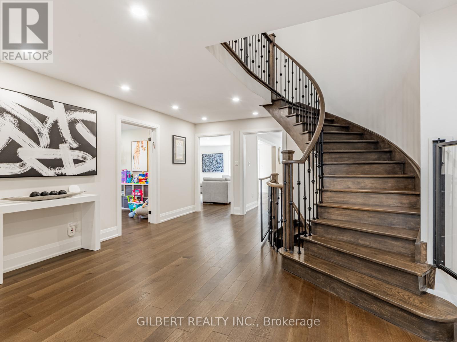 5 Lunau Lane, Markham, Ontario  L3T 5N1 - Photo 6 - N12459835