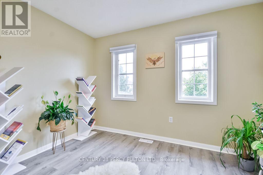 40 Mccann Lane, Essa, Ontario  L0M 1B4 - Photo 14 - N12459844