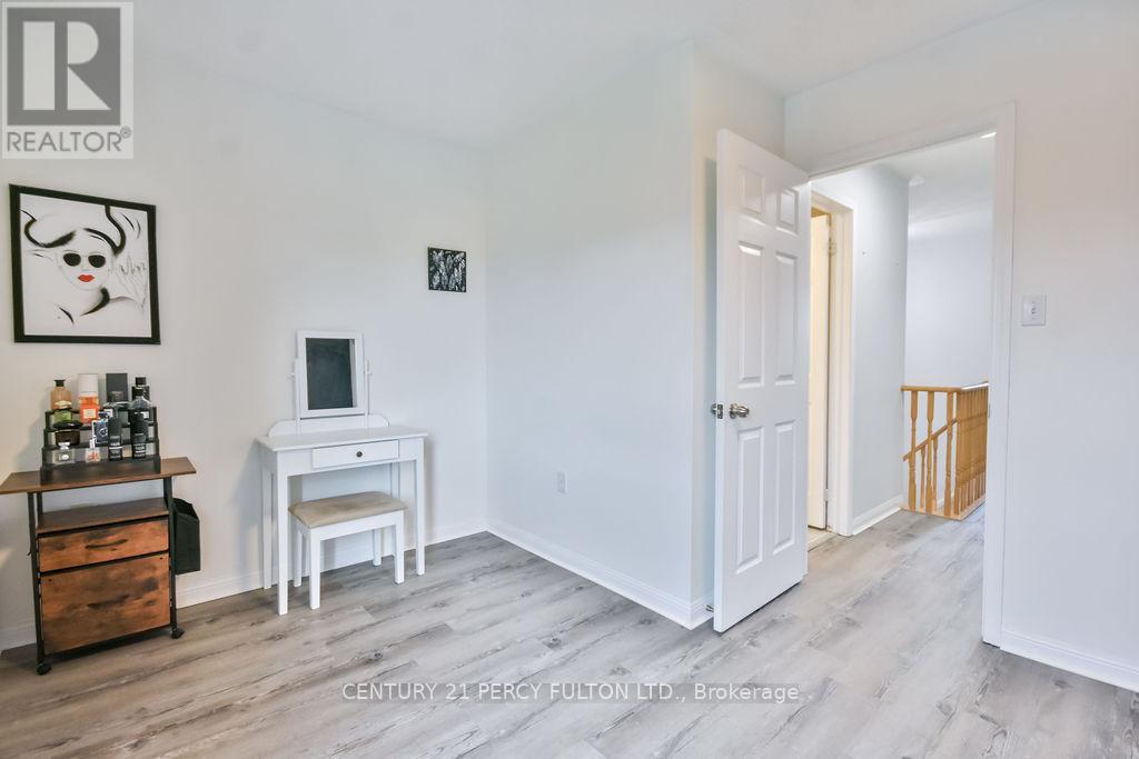40 Mccann Lane, Essa, Ontario  L0M 1B4 - Photo 18 - N12459844