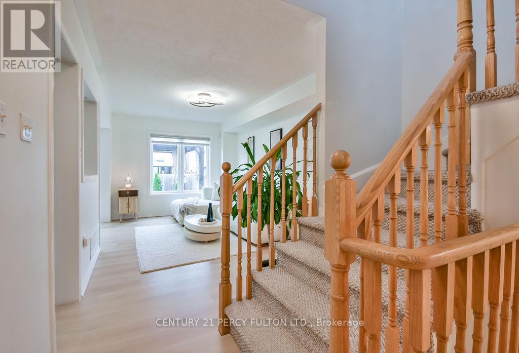 40 Mccann Lane, Essa, Ontario  L0M 1B4 - Photo 3 - N12459844
