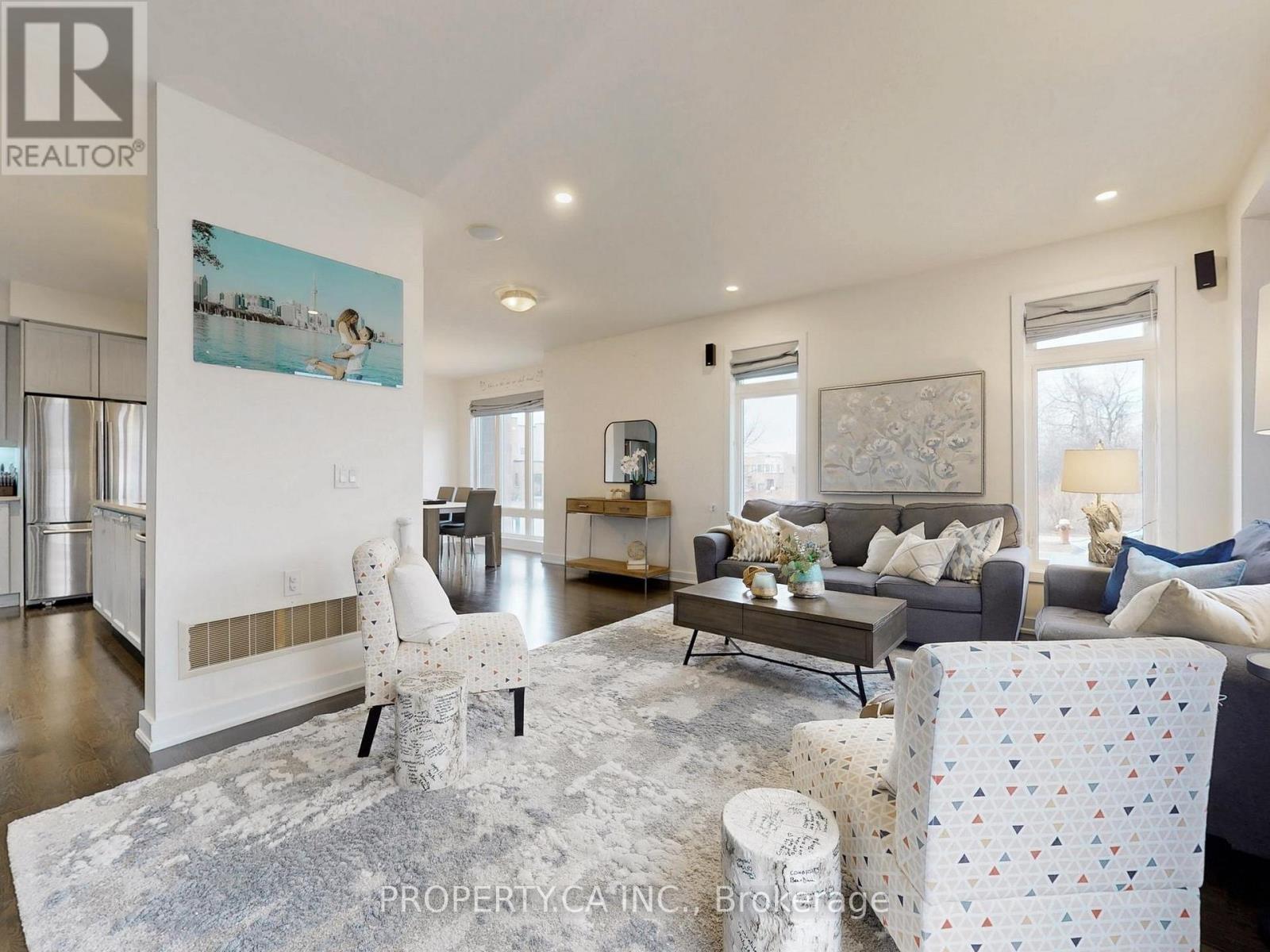 19 Denarius Crescent, Richmond Hill, Ontario  L4E 0Y9 - Photo 11 - N12459890