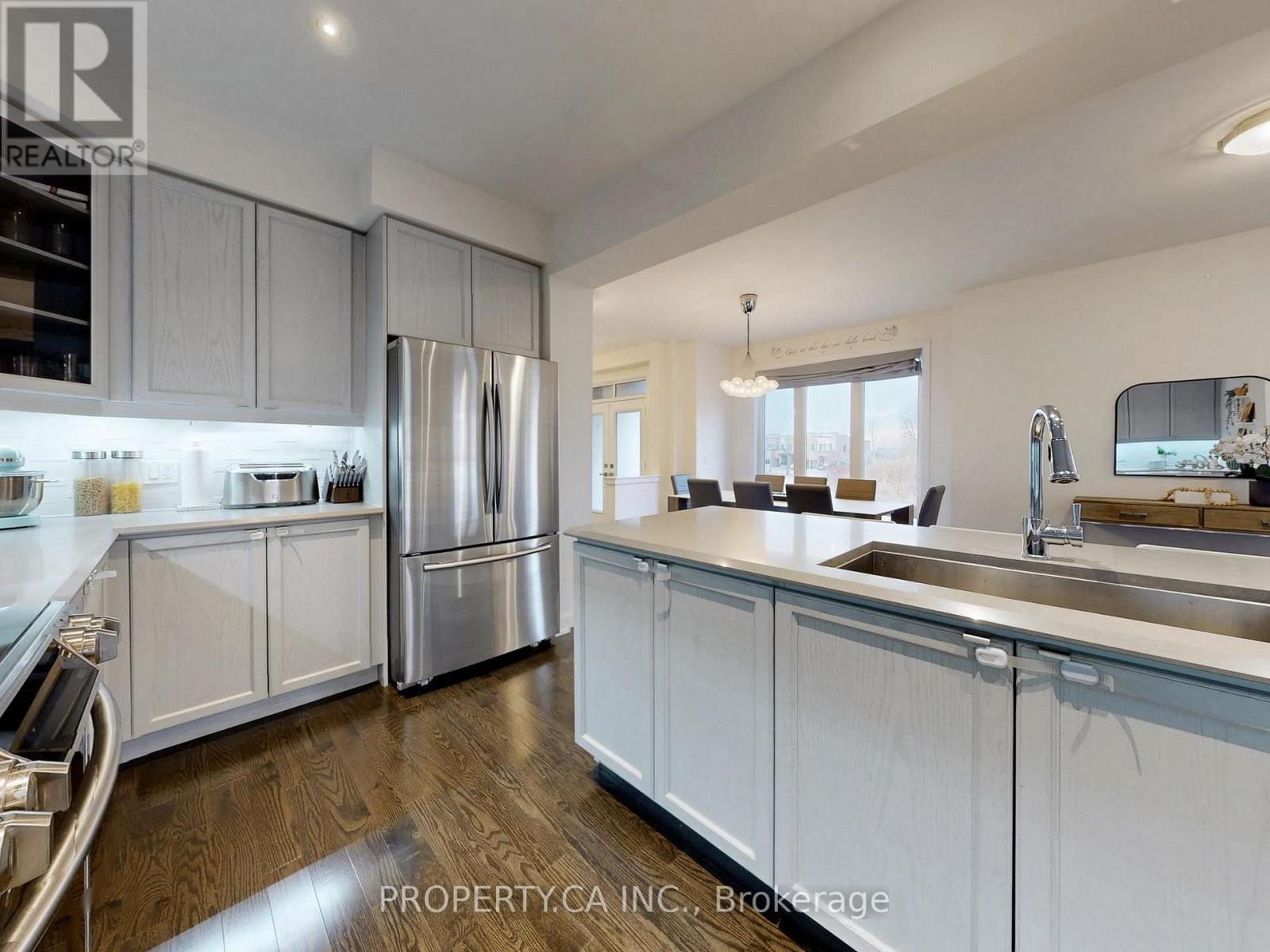 19 Denarius Crescent, Richmond Hill, Ontario  L4E 0Y9 - Photo 18 - N12459890