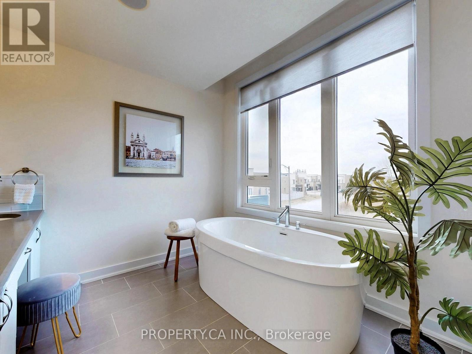 19 Denarius Crescent, Richmond Hill, Ontario  L4E 0Y9 - Photo 41 - N12459890