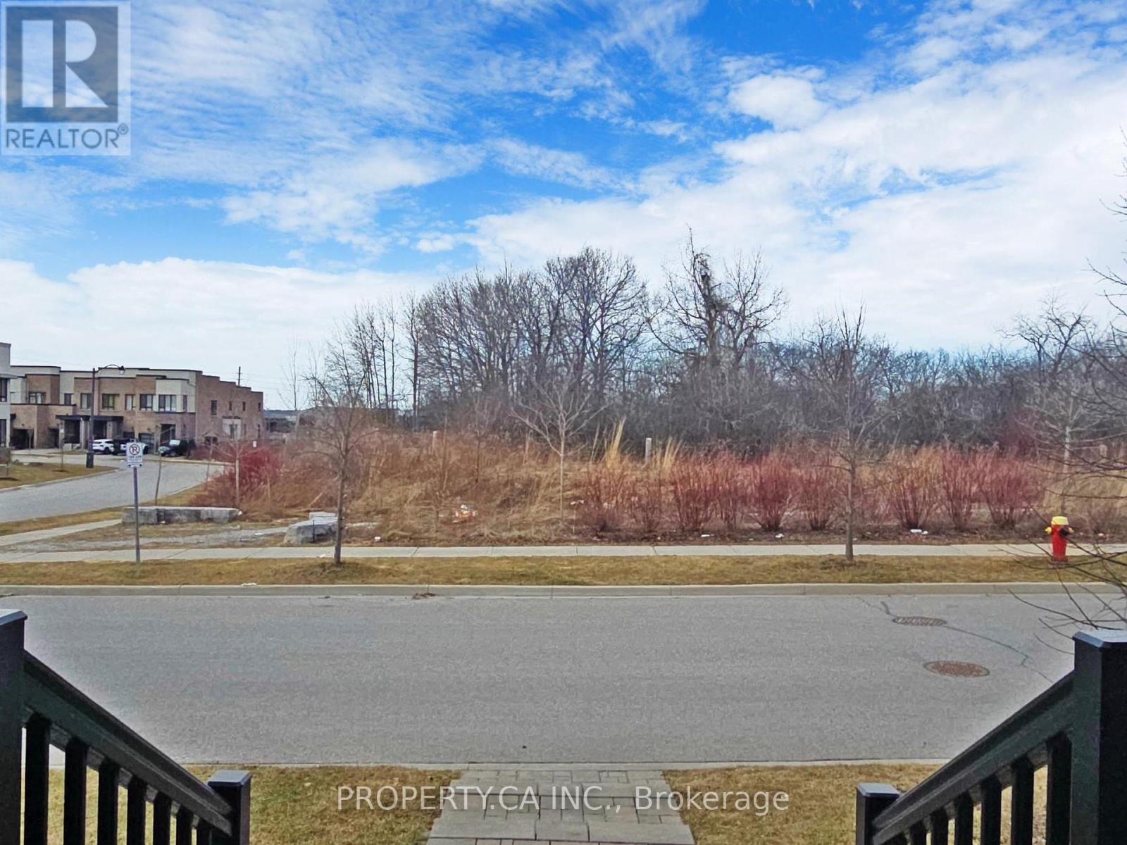 19 Denarius Crescent, Richmond Hill, Ontario  L4E 0Y9 - Photo 5 - N12459890