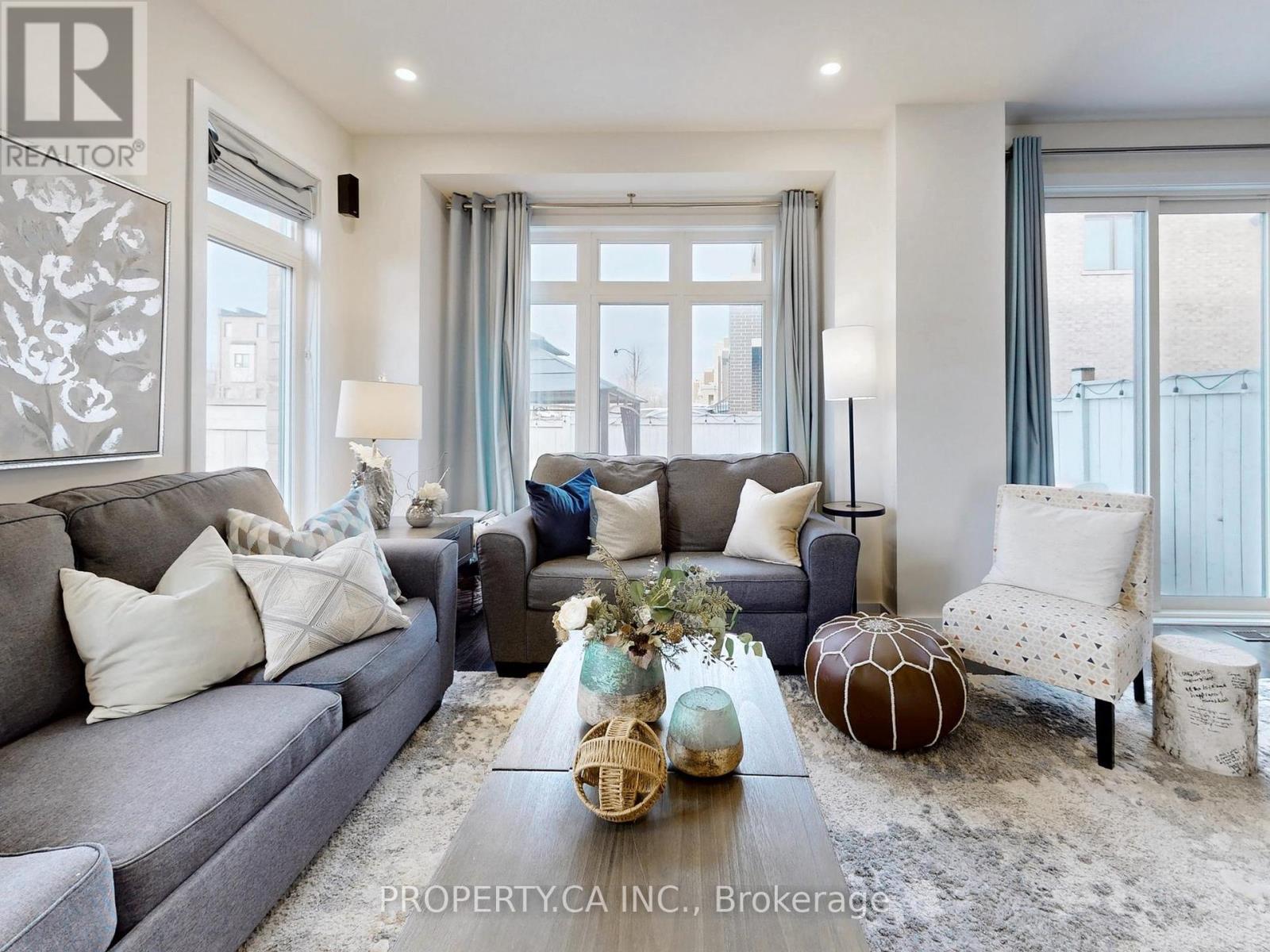 19 Denarius Crescent, Richmond Hill, Ontario  L4E 0Y9 - Photo 8 - N12459890