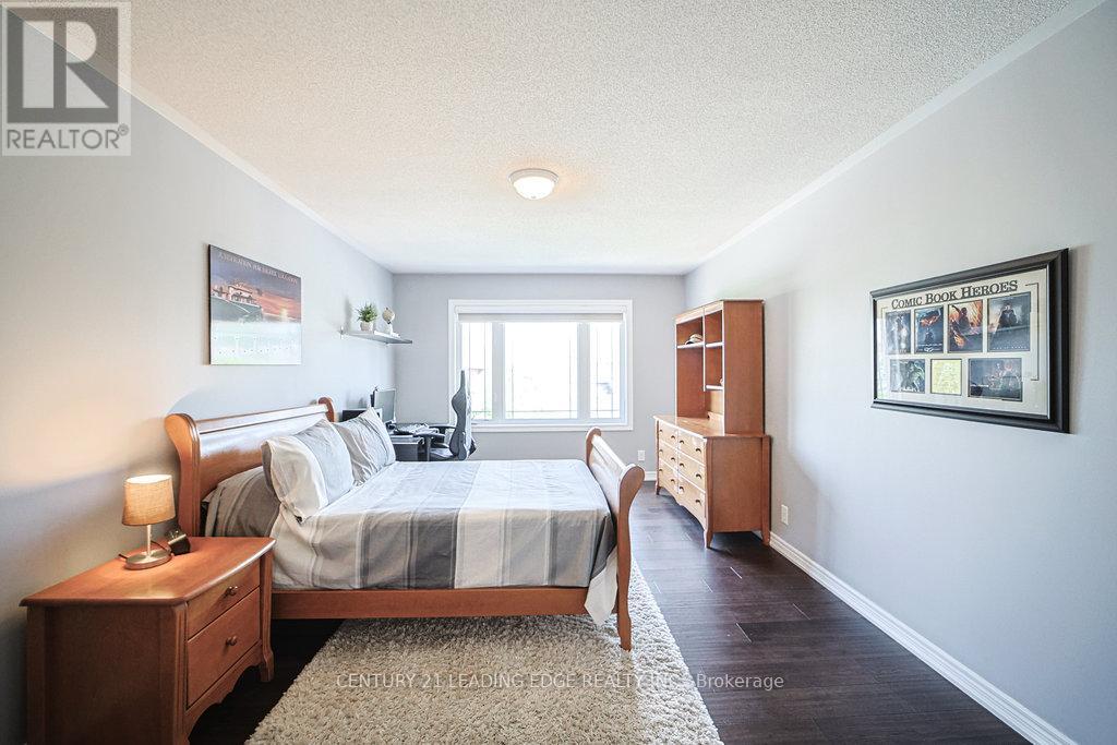 204 Ivy Jay Crescent, Aurora, Ontario  L4G 0E9 - Photo 21 - N12459893
