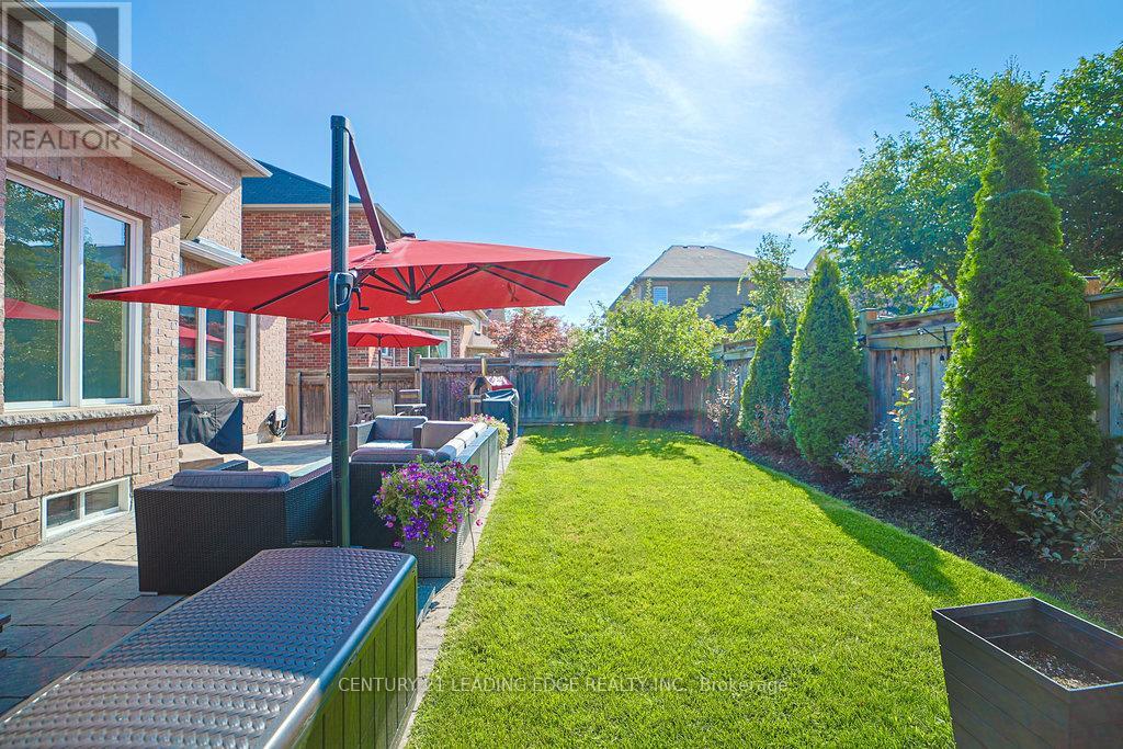 204 Ivy Jay Crescent, Aurora, Ontario  L4G 0E9 - Photo 43 - N12459893