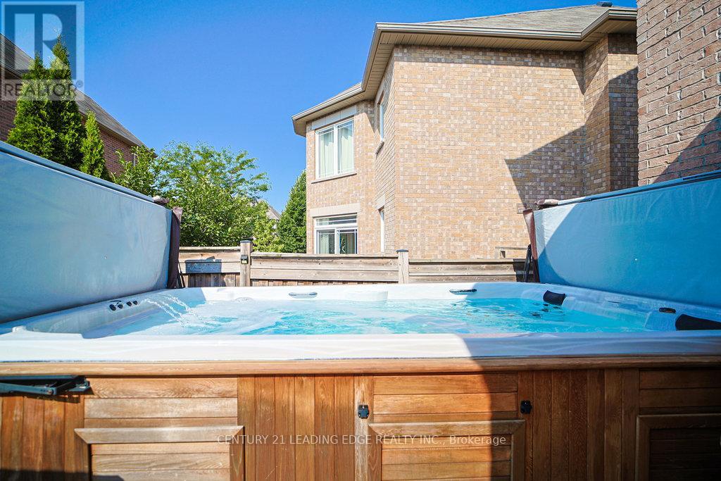 204 Ivy Jay Crescent, Aurora, Ontario  L4G 0E9 - Photo 45 - N12459893