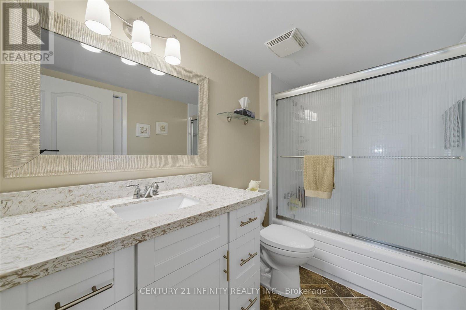 635 - 50 Richmond Street E, Oshawa, Ontario  L1G 7C7 - Photo 18 - E12459923