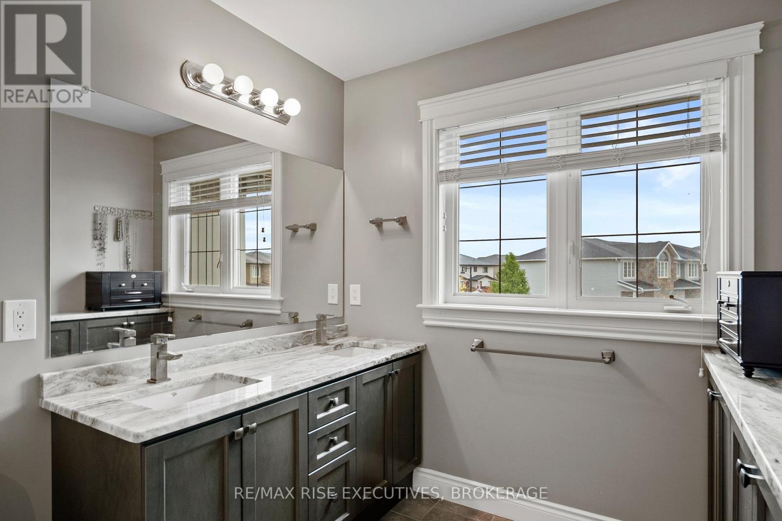 1177 Horizon Drive, Kingston (City Northwest), Ontario  K7P 0K7 - Photo 23 - X12460003