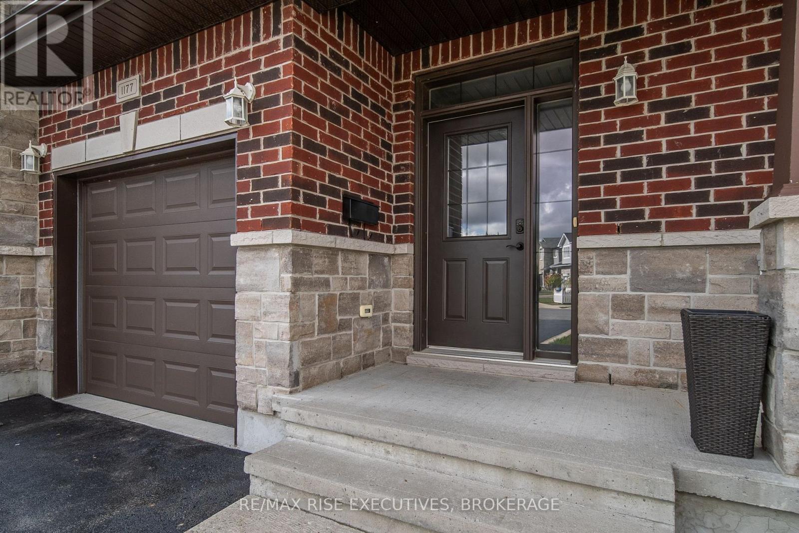 1177 Horizon Drive, Kingston (City Northwest), Ontario  K7P 0K7 - Photo 3 - X12460003