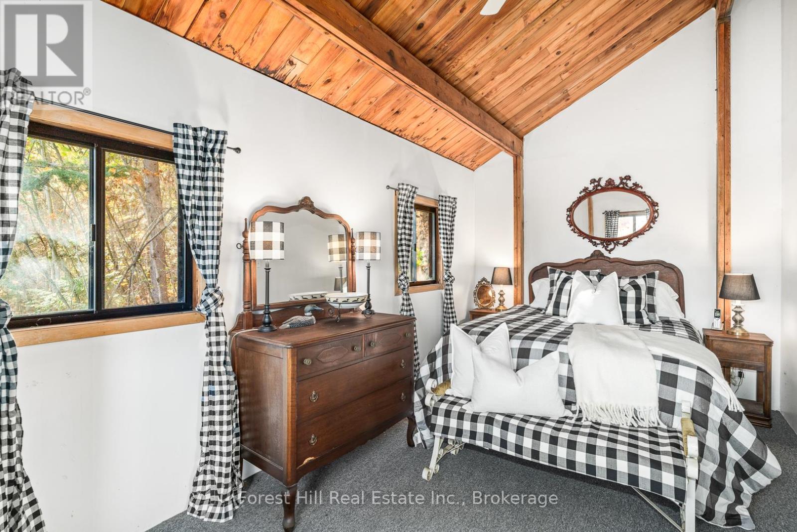 1187 Ivy Lane, Algonquin Highlands, Ontario  P0A 1E0 - Photo 44 - X12459975