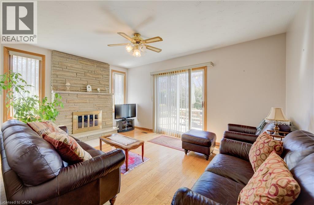 9 Stonecliff Court, Hamilton, Ontario  L9C 7G2 - Photo 14 - 40777435