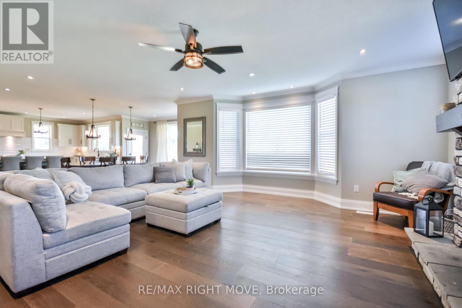 2448 Stockdale Road, Severn, Ontario  L3V 6P9 - Photo 8 - S12459874