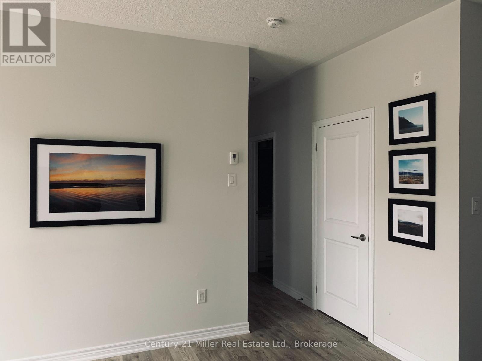 306 - 2326 Taunton Road, Oakville, Ontario  L6H 0L3 - Photo 10 - W12460010