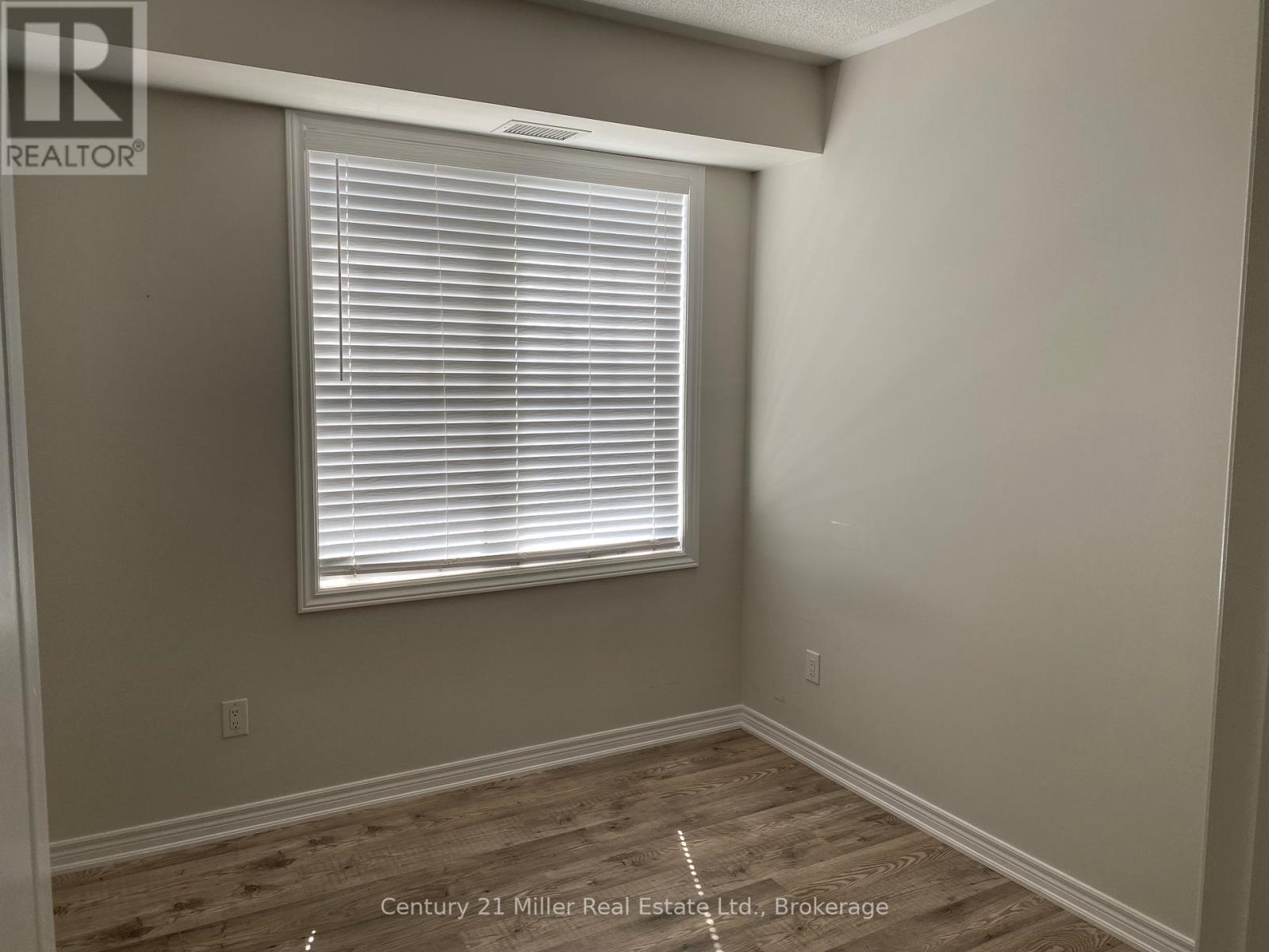 306 - 2326 Taunton Road, Oakville, Ontario  L6H 0L3 - Photo 12 - W12460010