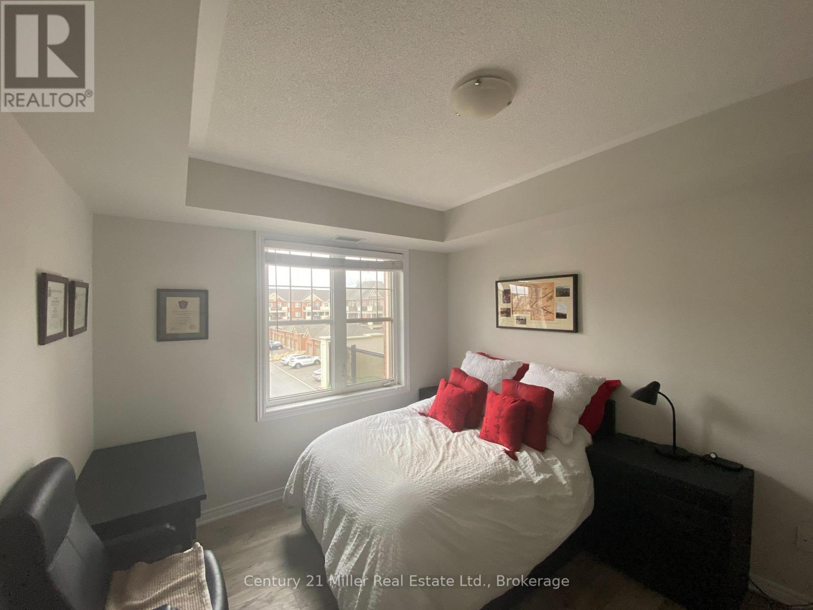 306 - 2326 Taunton Road, Oakville, Ontario  L6H 0L3 - Photo 13 - W12460010